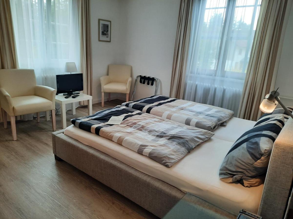 Hotel Restaurant Kniebishoehe 프로이덴슈타트 외부 사진