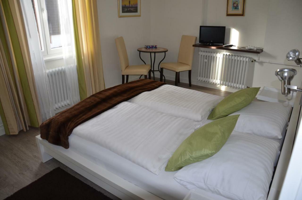Hotel Restaurant Kniebishoehe 프로이덴슈타트 외부 사진